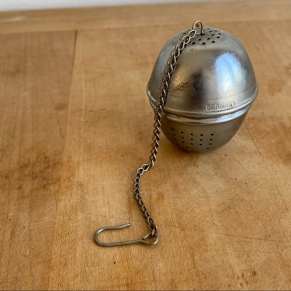 Vintage Tea Strainers Infusers Germany Ball & Swivel Lot of 2 - Picture 2 of 14